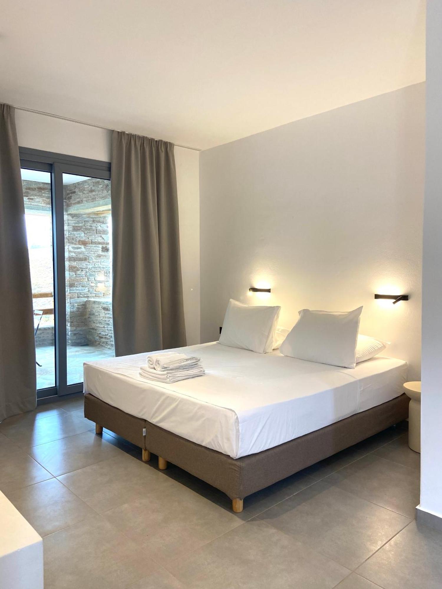 Spanos Apartments Áyios Pétros Exteriér fotografie