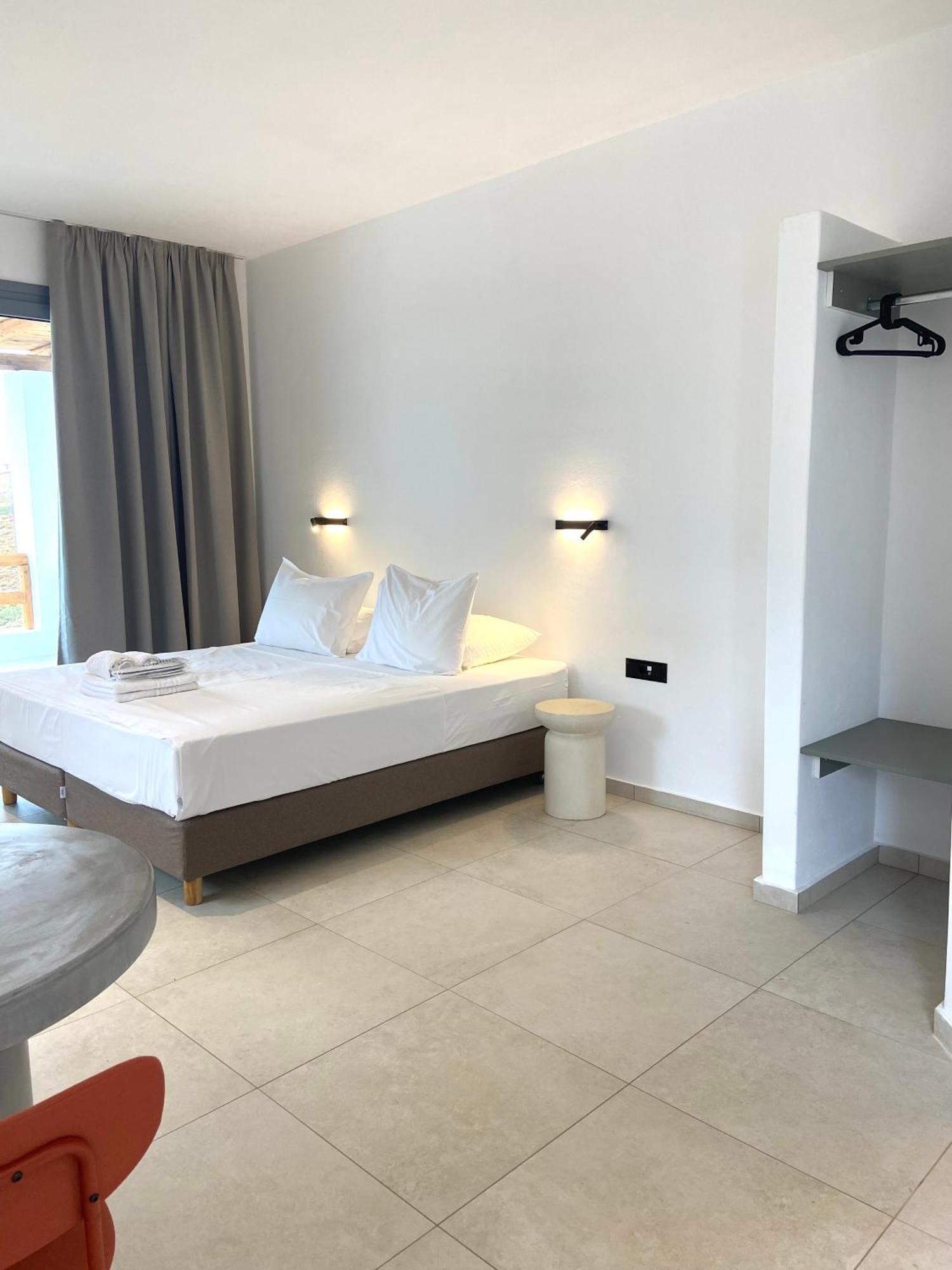 Spanos Apartments Áyios Pétros Exteriér fotografie